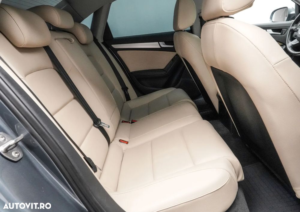 Audi A4 Limuzina 2.0 TDI DPF multitronic Ambiente - 17