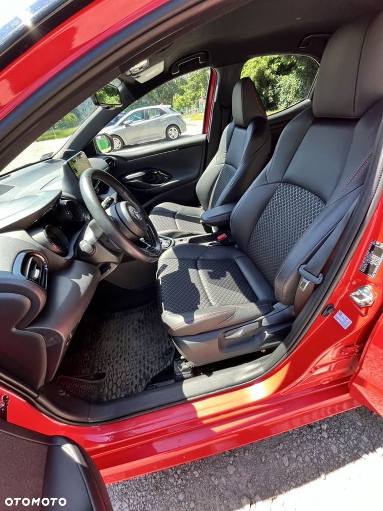 Toyota Yaris - 14