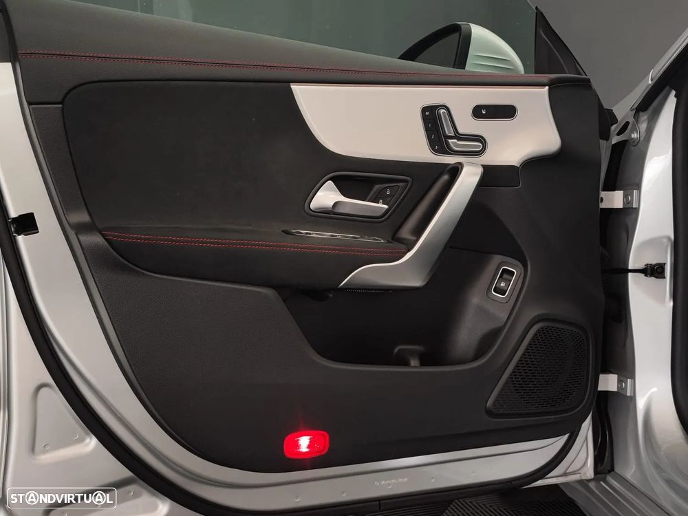 Mercedes-Benz CLA 250 e Shooting Brake AMG Line - 21