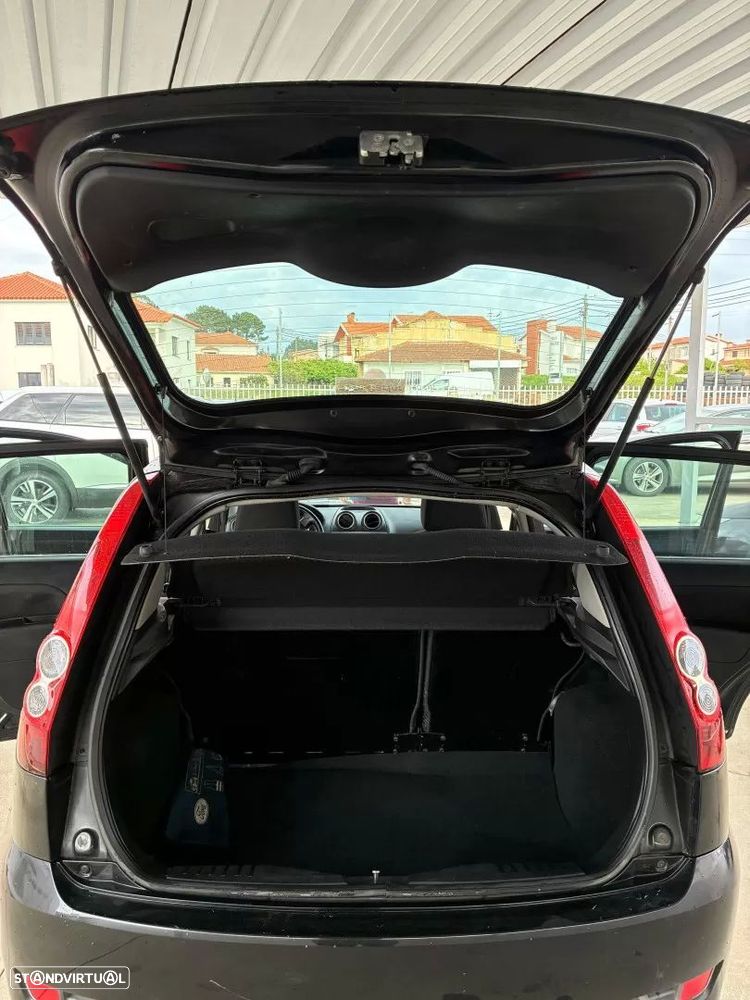 Ford Fiesta 1.25 Trend - 8
