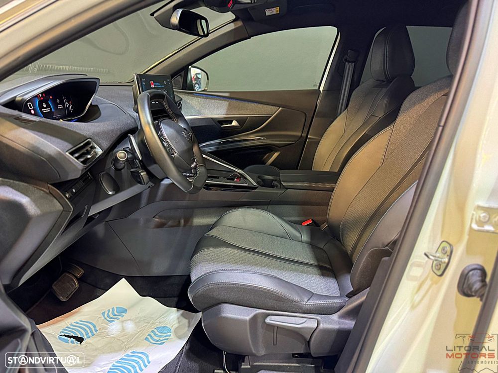 Peugeot 3008 1.2 PureTech Allure Pack EAT8 - 15