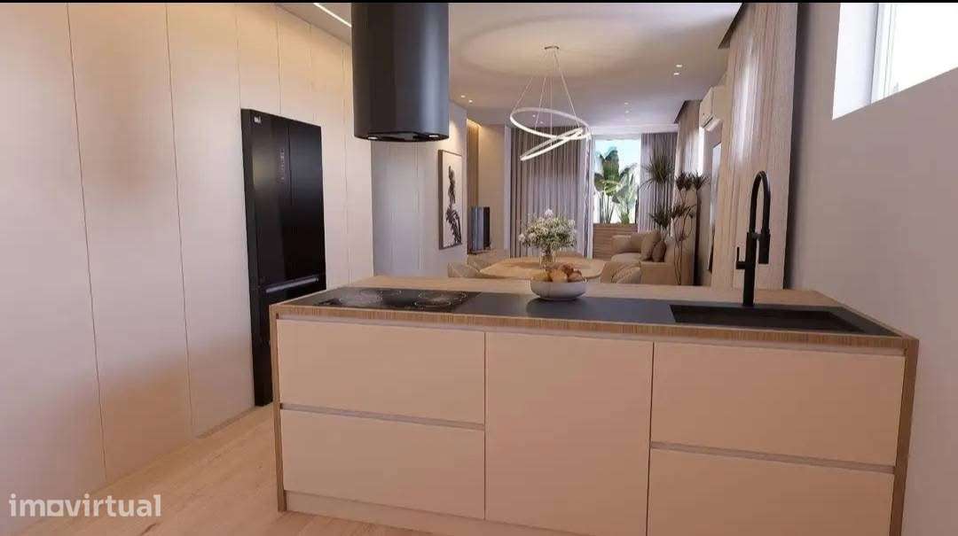 Apartamento T2 Totalmente Renovado, Mobilado e com Garagem | Eiras - Grande imagem: 3/6
