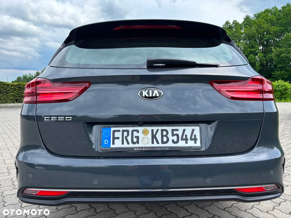 Kia Ceed 1.6 CRDi SCR L Business Line DCT - 9