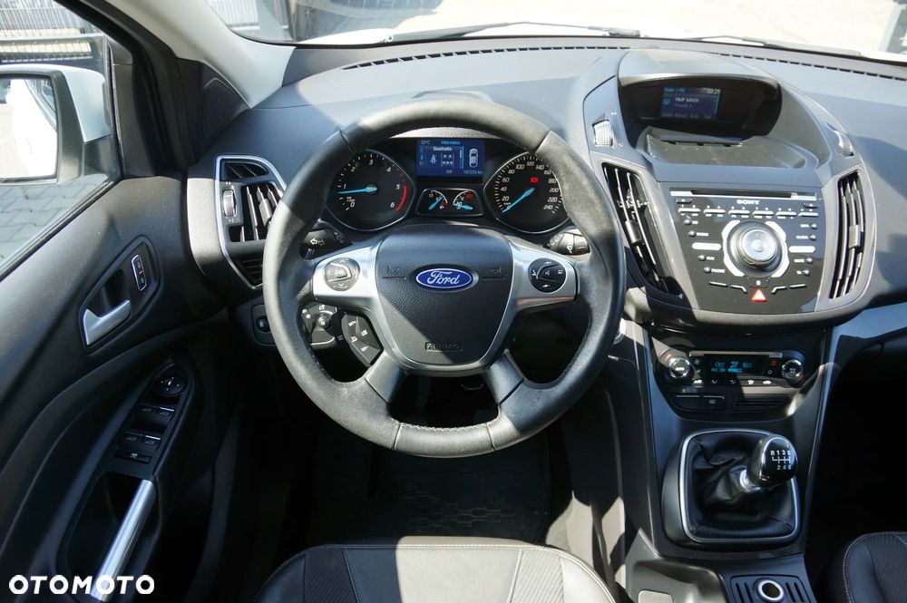 Ford Kuga 2.0 TDCi 4x4 Titanium - 12