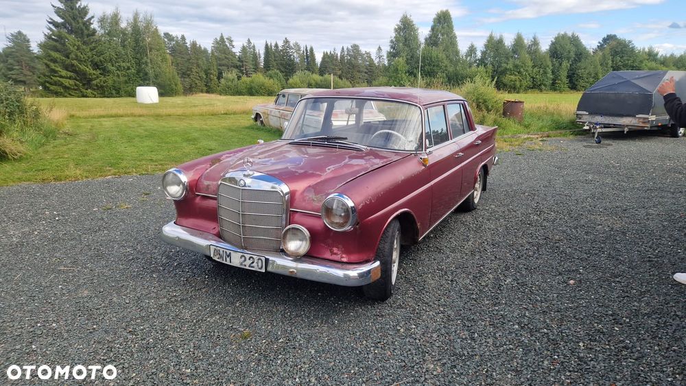 Mercedes-Benz Inny - 1