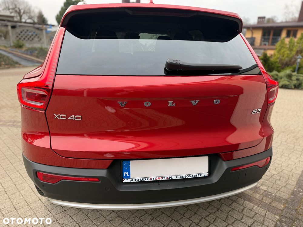 Volvo XC 40 B3 B DKG Plus Dark - 10