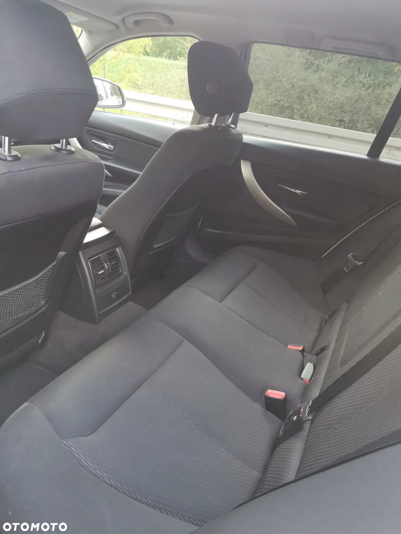 BMW Seria 3 318d - 4