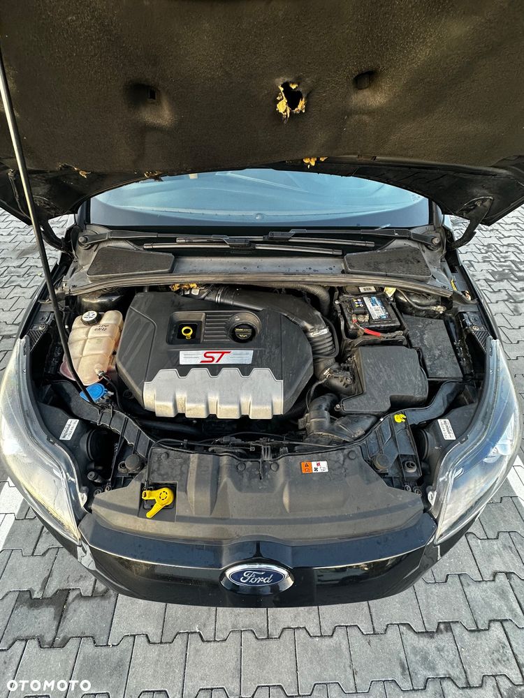 Ford Focus 2.0 EcoBoost ST - 16