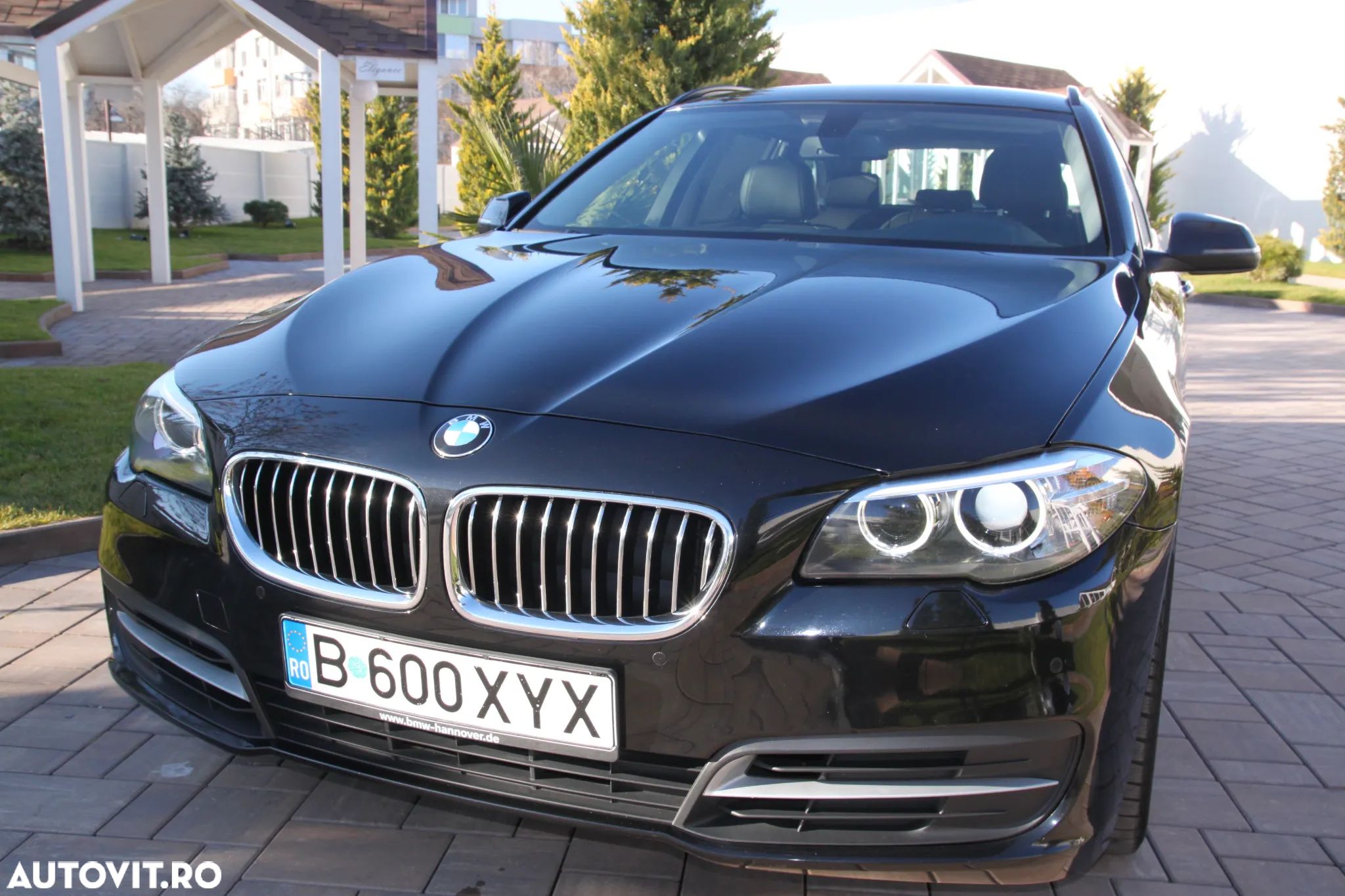 BMW Seria 5 520d xDrive - 1