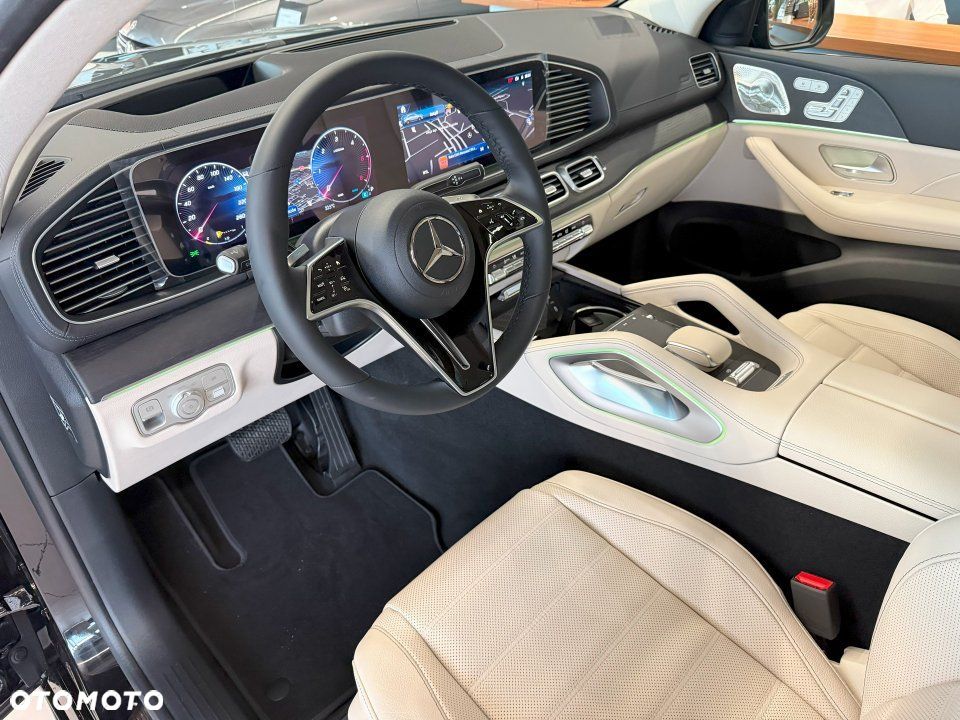 Mercedes-Benz GLE - 13