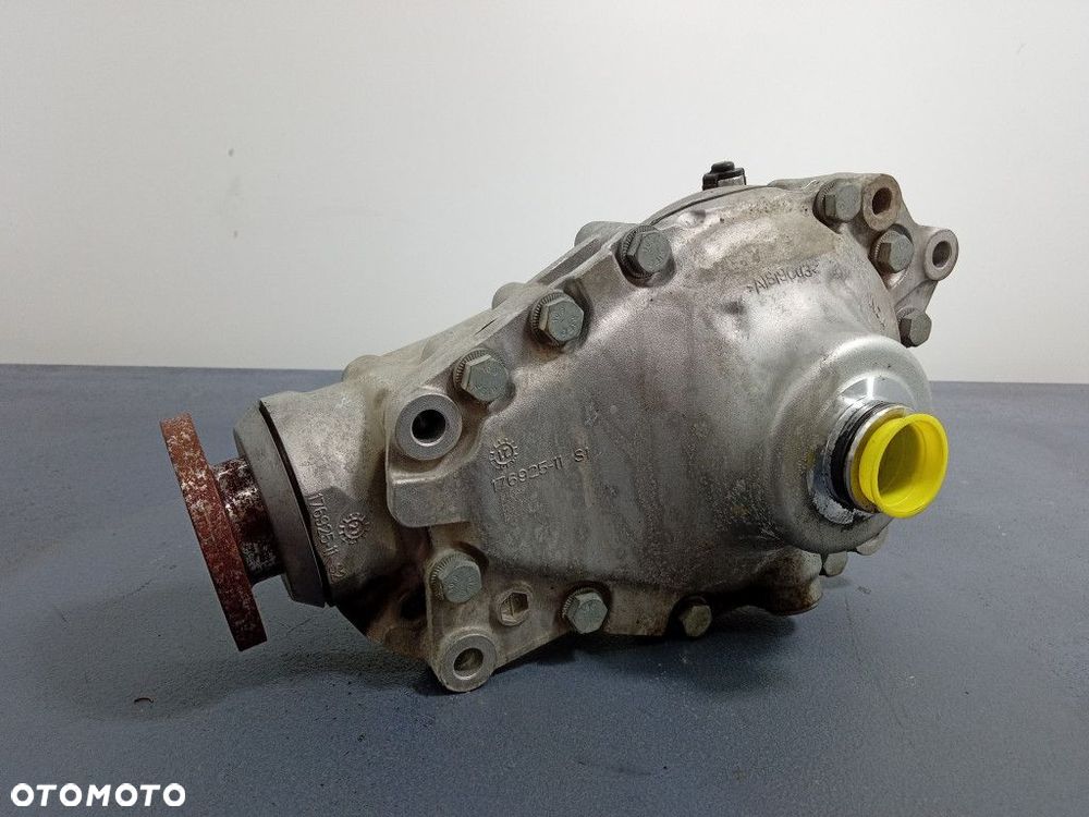 BMW 7 G11 G12 3.0d MOST DYFER PRZÓD 2.56 9896285 - 3