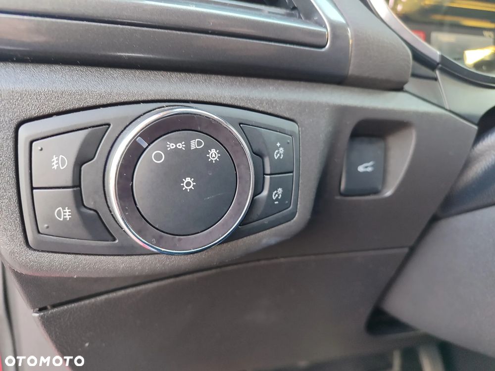 Ford Mondeo 2.0 EcoBlue Titanium - 22