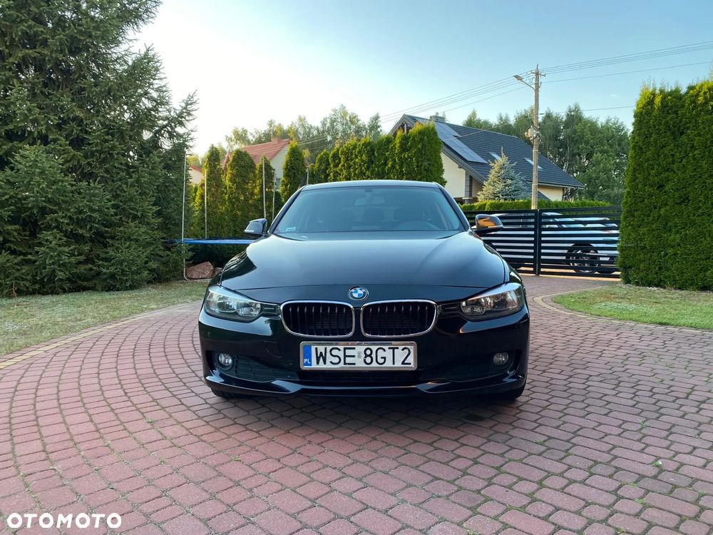 BMW Seria 3 320d - 16