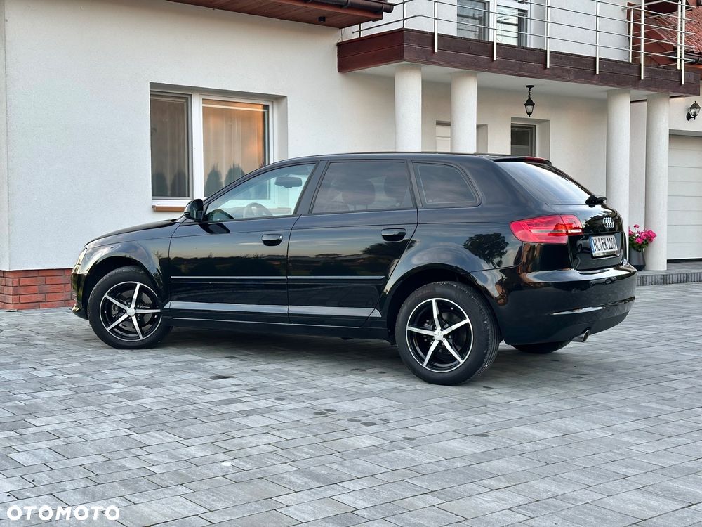 Audi A3 Sportback 1.6 Ambition - 14