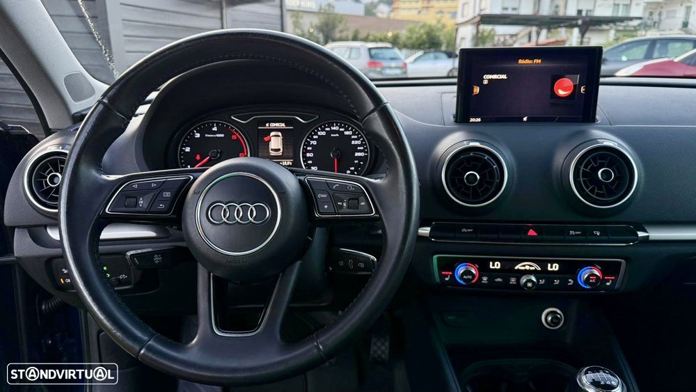 Audi A3 Sportback 1.6 TDI Advance - 9