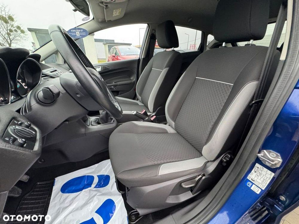 Ford Fiesta 1.25 Silver X - 19