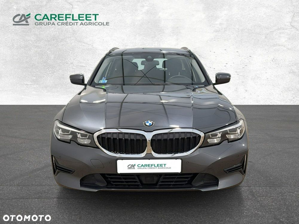 BMW Seria 3 318i - 2
