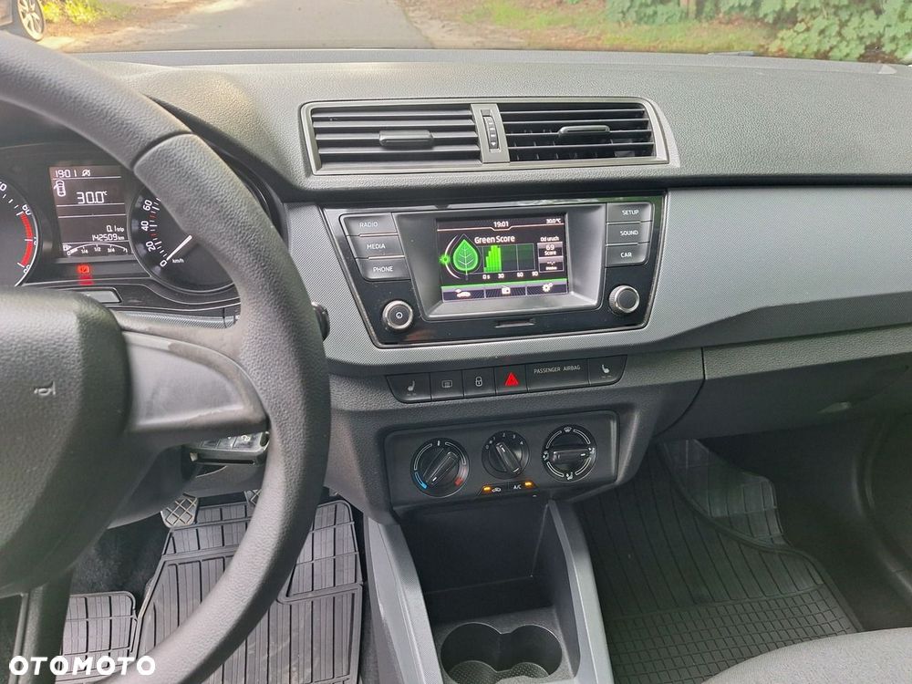 Skoda Fabia - 12
