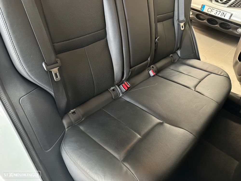 Nissan Qashqai 1.6 dCi Xtronic TEKNA - 25