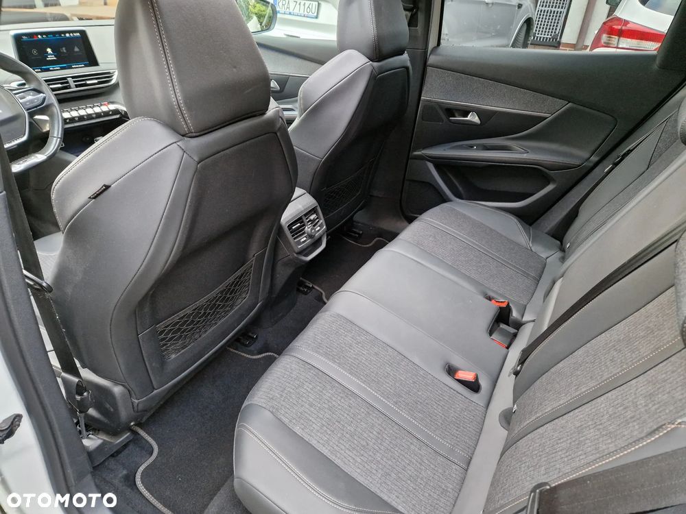 Peugeot 3008 1.6 PureTech GPF GT Line S&S EAT8 - 12