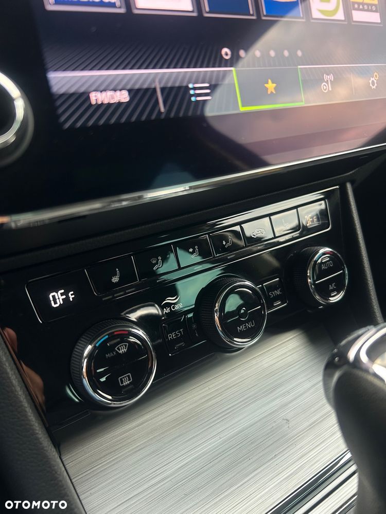 Skoda Superb 2.0 TDI DSG Ambition - 31