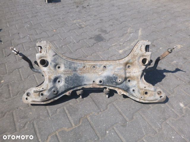 SANKI PRZÓD PRZEDNIE TOYOTA YARIS I 99-05 - 18