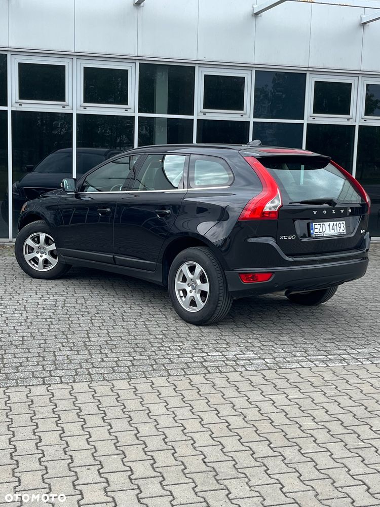 Volvo XC 60 D3 Momentum - 17