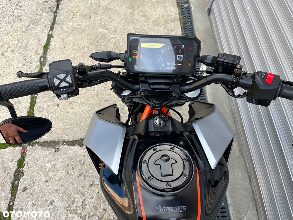 KTM Duke - 22