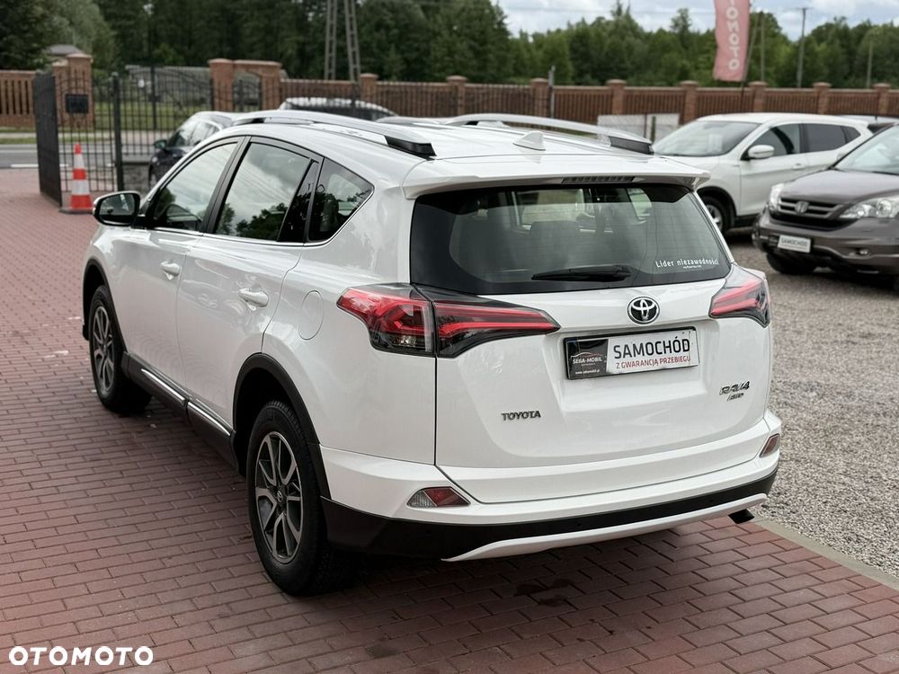 Toyota RAV4 - 12