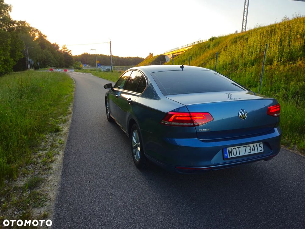 Volkswagen Passat 2.0 TDI BMT Comfortline - 18