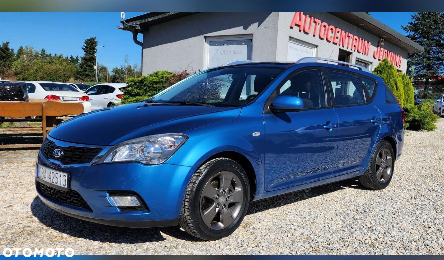 Kia Ceed - 1