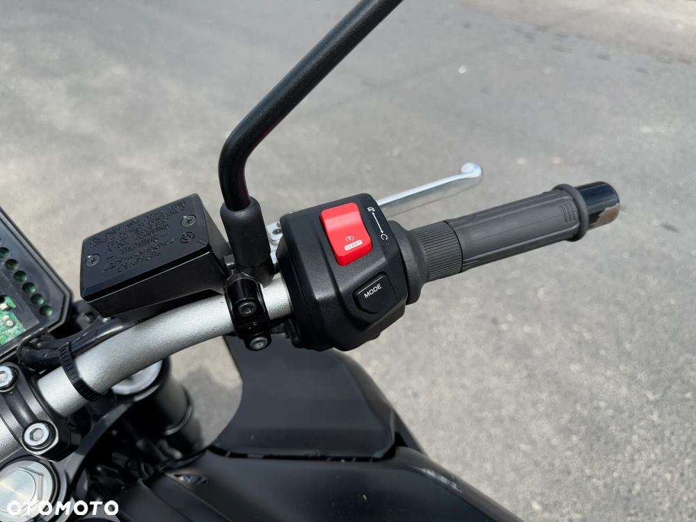 Yamaha MT - 11
