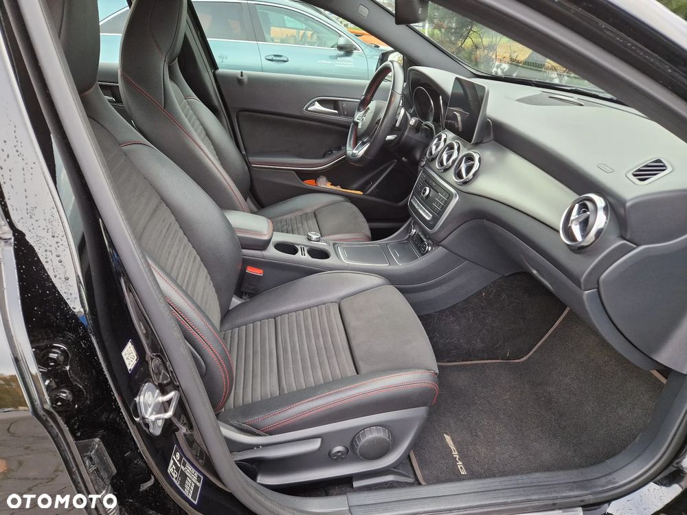 Mercedes-Benz GLA 200 7G-DCT AMG Line - 9