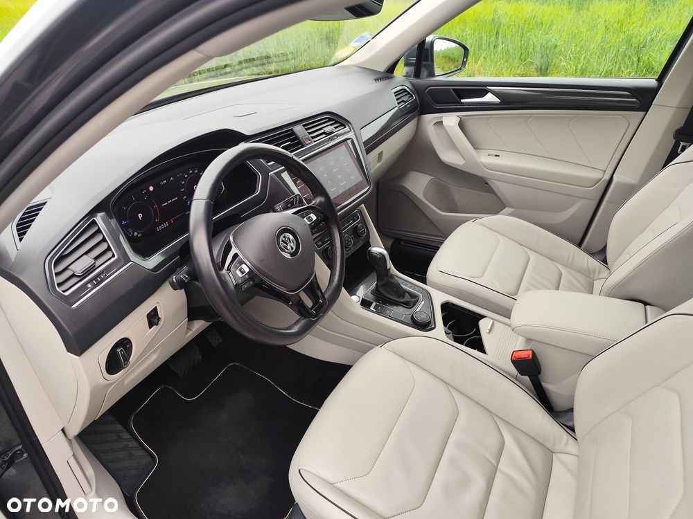 Volkswagen Tiguan Allspace - 11