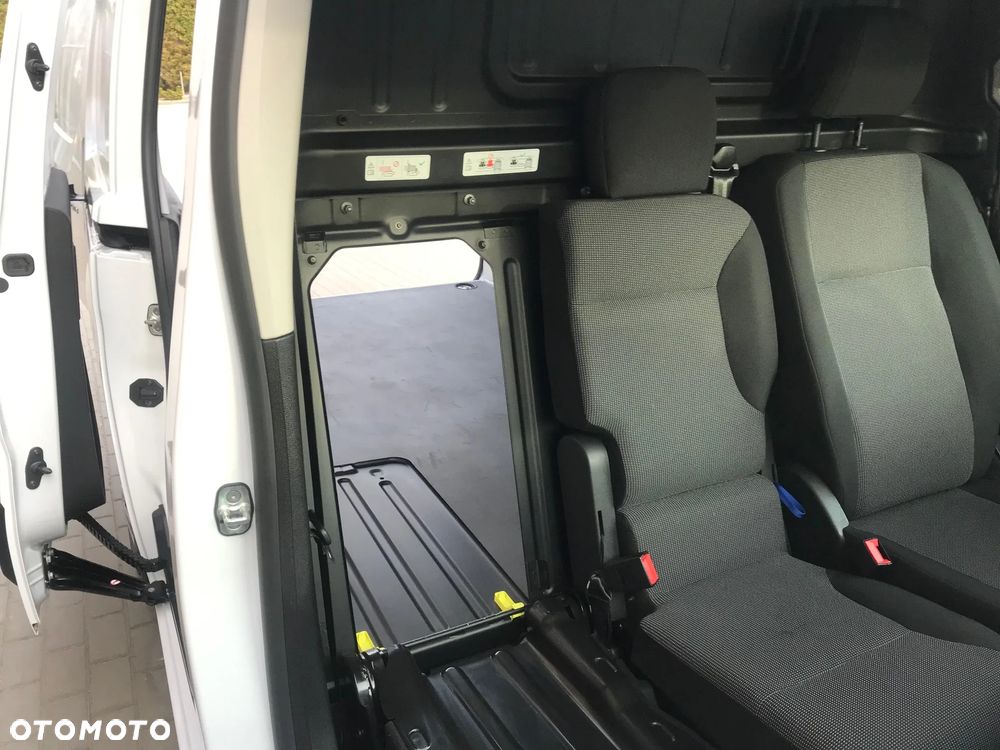 Toyota Proace City - 25