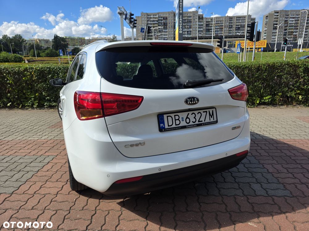 Kia Ceed 1.6 CRDi Spirit - 5