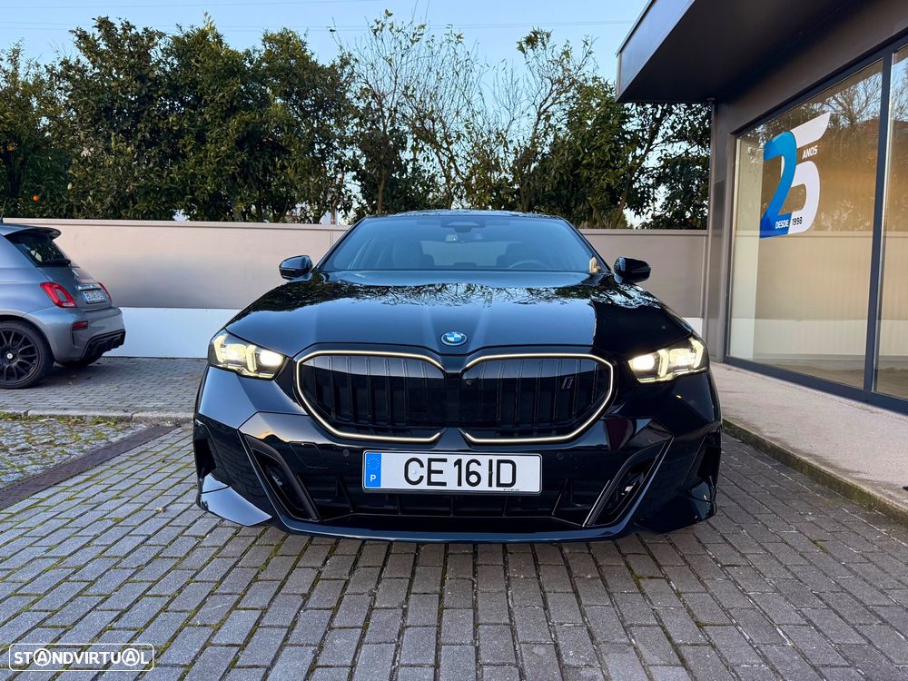 BMW i5 eDrive40 Pack Desportivo M - 2