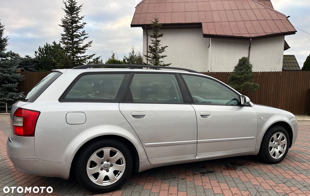 Audi A4 Avant 2002 photo 4