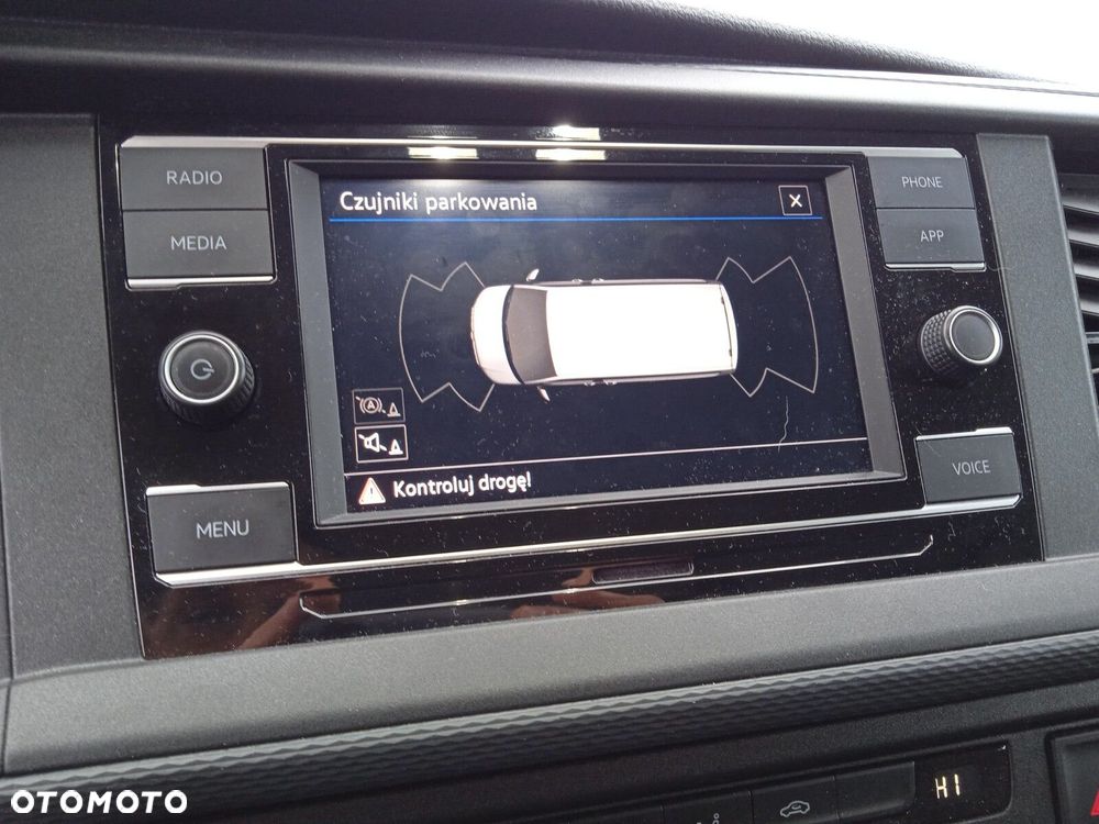 Volkswagen Caravelle - 22