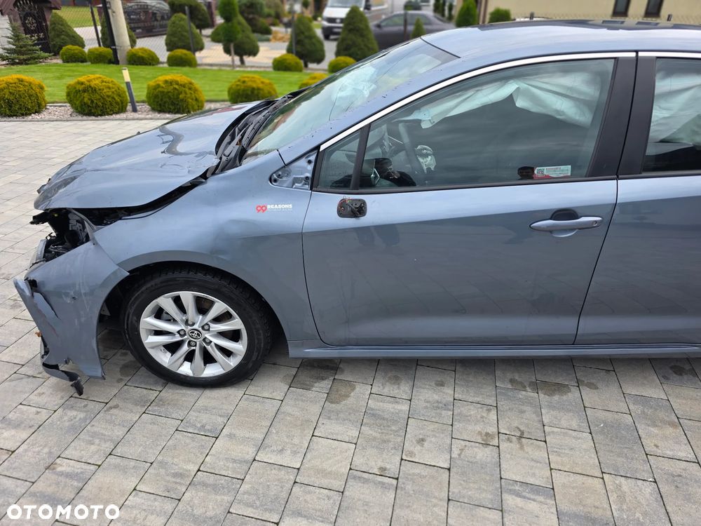 Toyota Corolla - 13