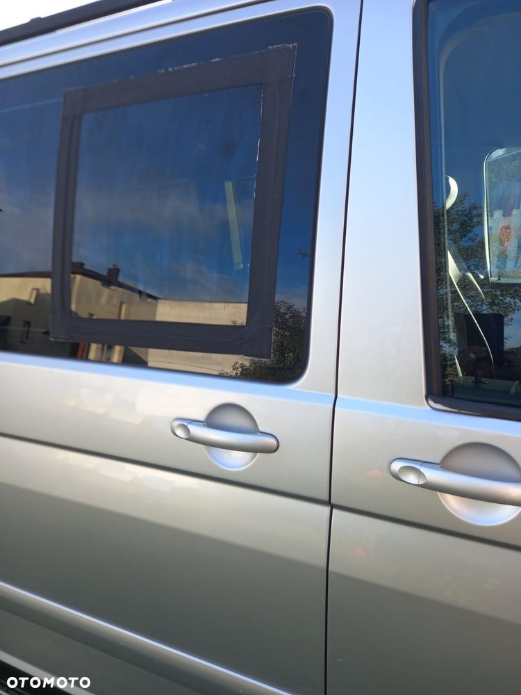 Volkswagen Multivan - 10