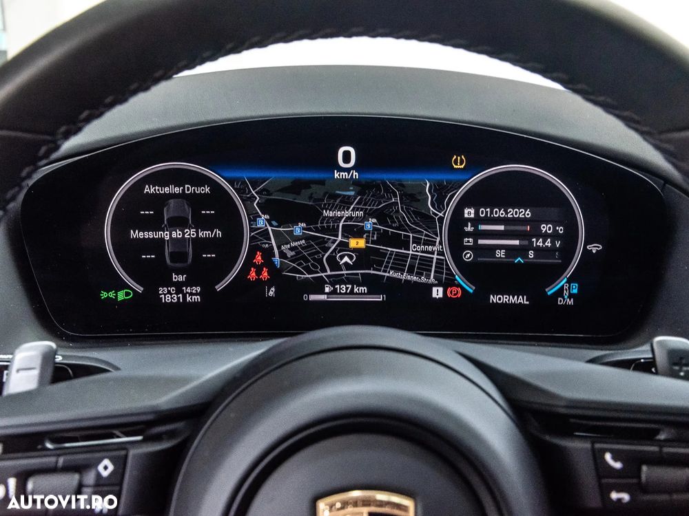 Porsche Panamera 4 - 21