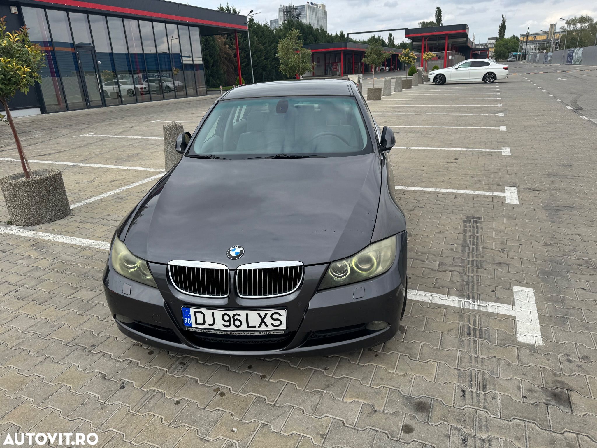 BMW Seria 3 - 1