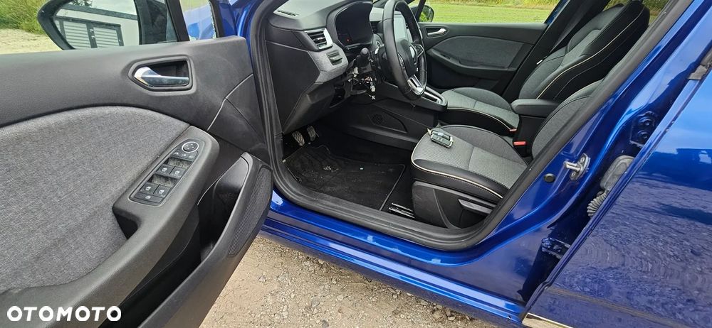 Renault Clio - 10