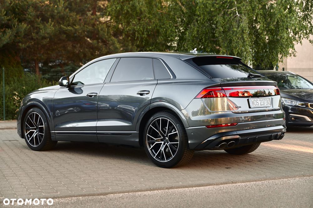 Audi SQ8 - 12