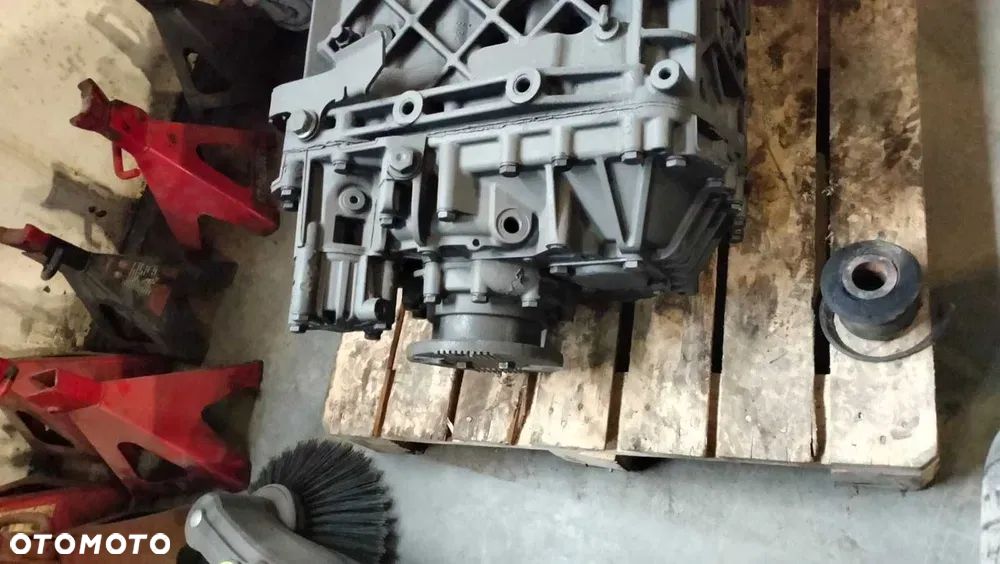 Skrzynia biegów ZF Ecosplit 16S151 - 6