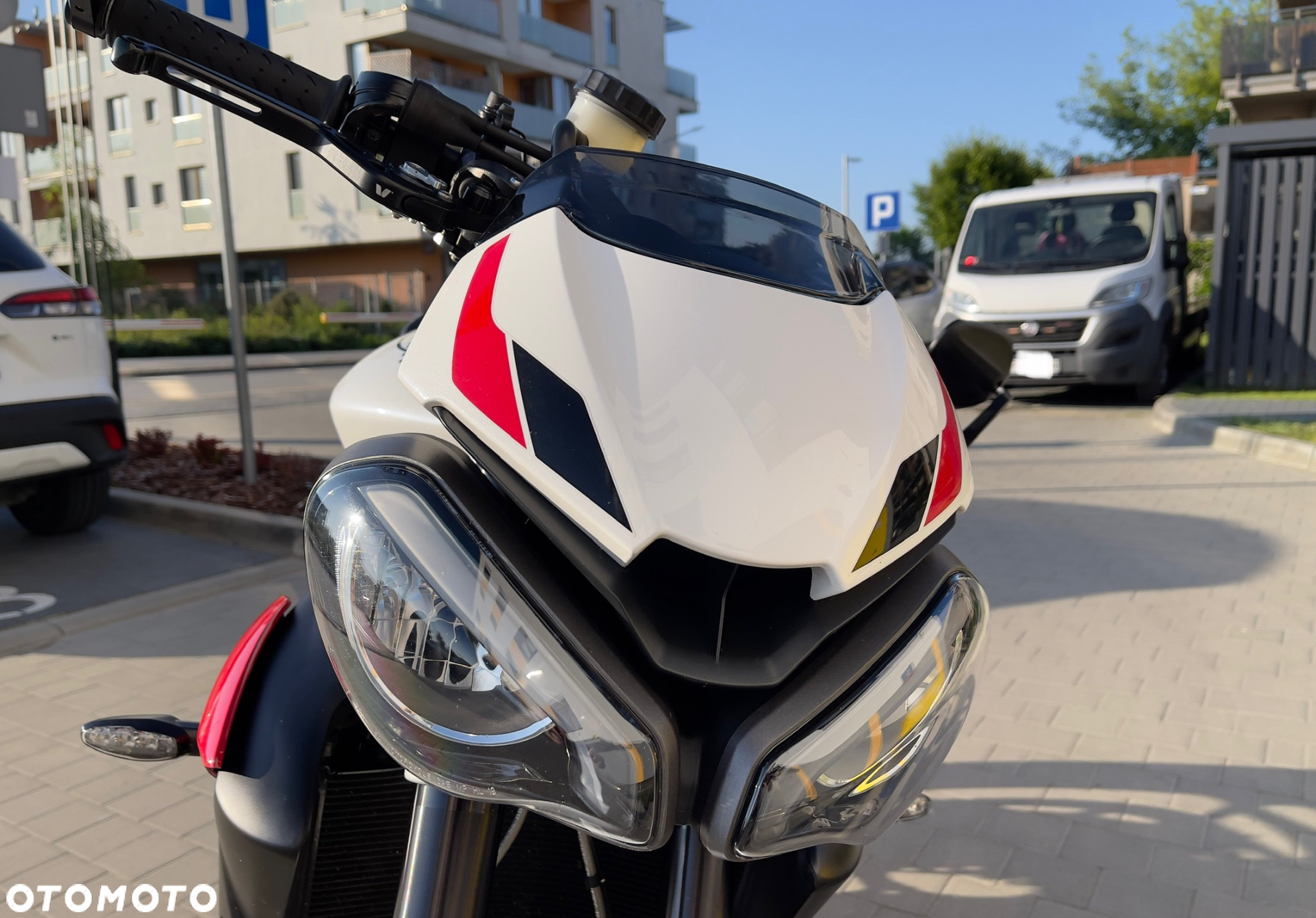 Triumph Street Triple - 4