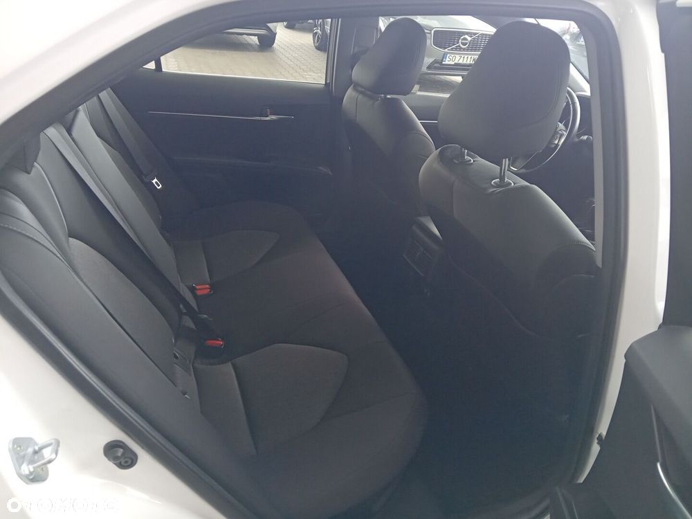 Toyota Camry 2.5 Hybrid Comfort CVT - 11
