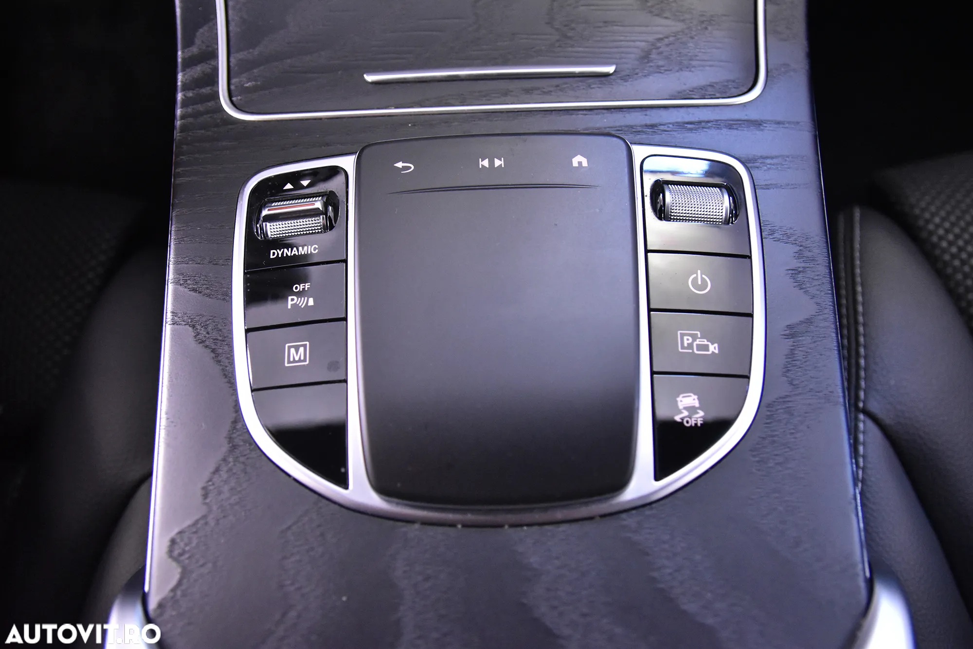 Mercedes-Benz GLC 300 e 4MATIC - 17