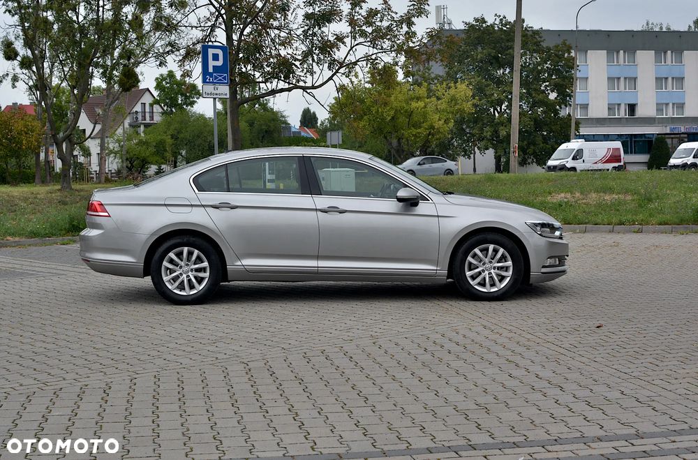 Volkswagen Passat 1.8 TSI BMT Comfortline - 8